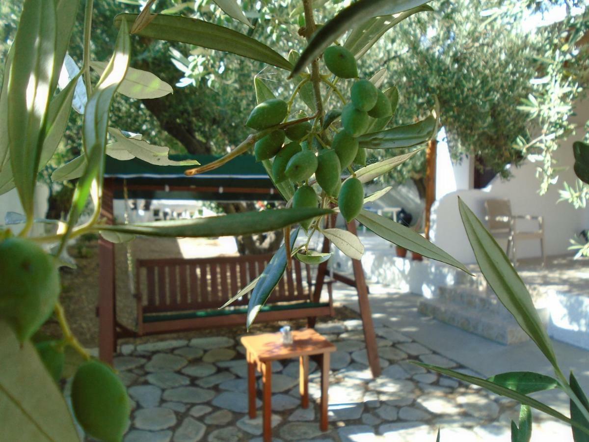 Leros Eleonas Apartments Алінда Екстер'єр фото