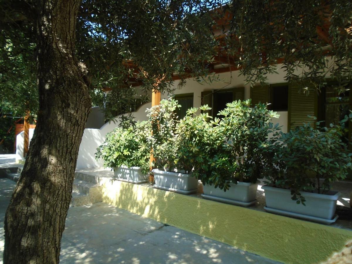 Leros Eleonas Apartments Алінда Екстер'єр фото