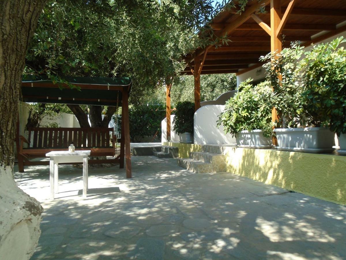 Leros Eleonas Apartments Алінда Екстер'єр фото