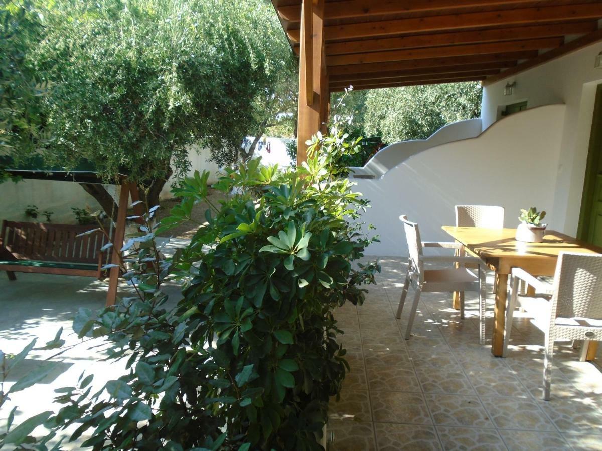 Leros Eleonas Apartments Алінда Екстер'єр фото