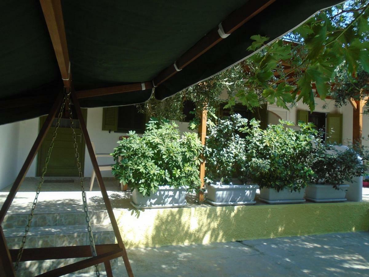 Leros Eleonas Apartments Алінда Екстер'єр фото